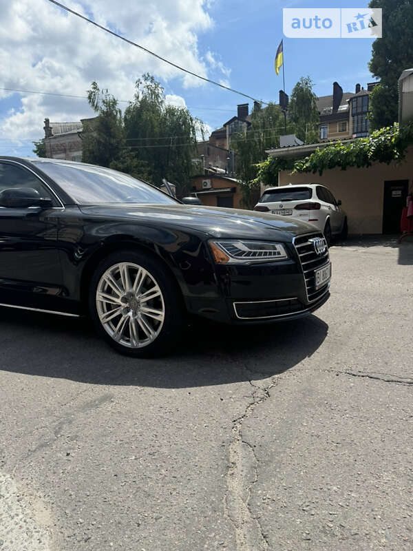 Audi A8 (2016)