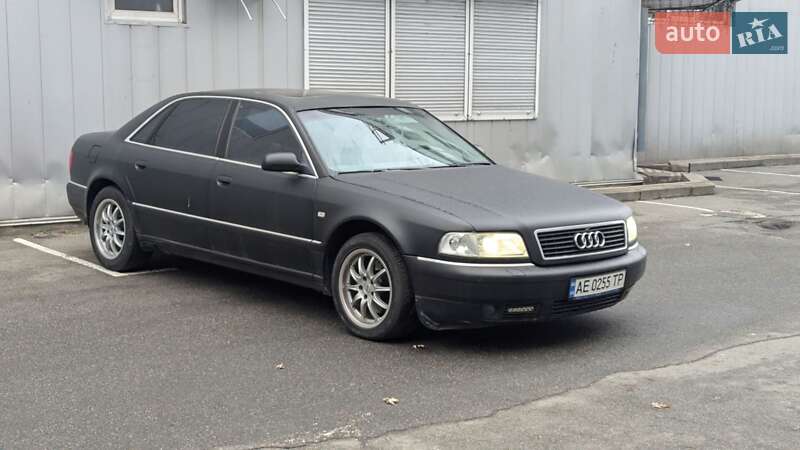 Audi A8 (2001)