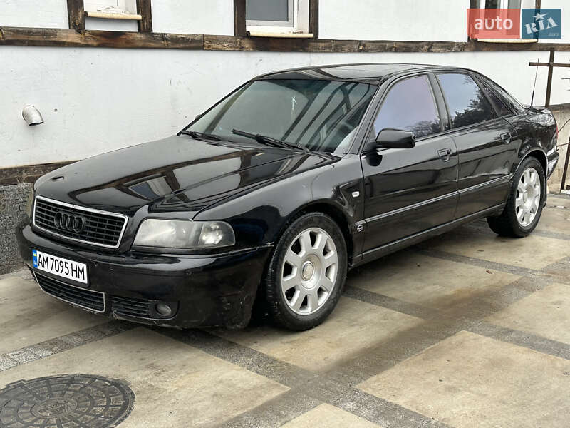 Audi A8 (1996)