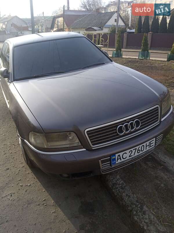 Audi A8 (2000)