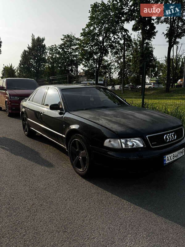 Audi A8 (1995)