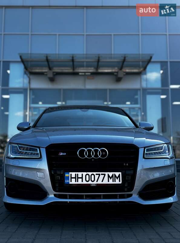 Audi A8 (2015)