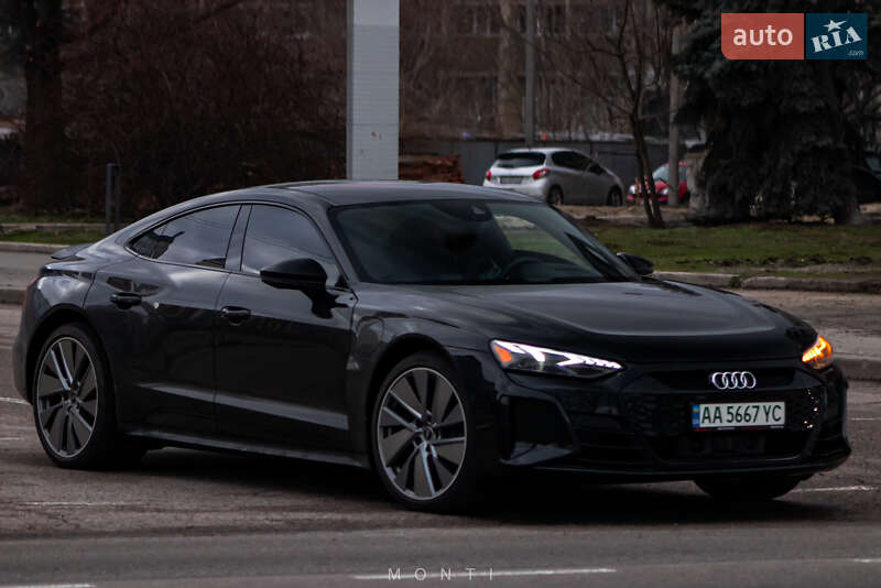 Audi E-tron gt (2021)