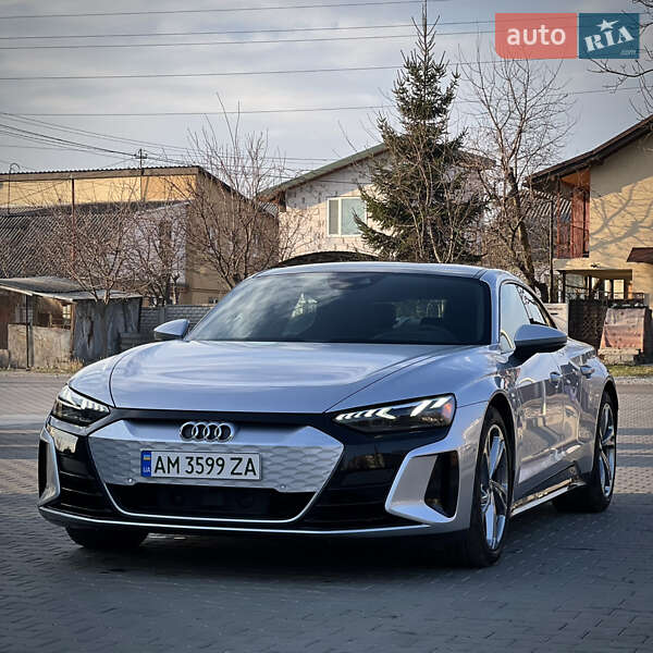Audi E-tron gt (2022)