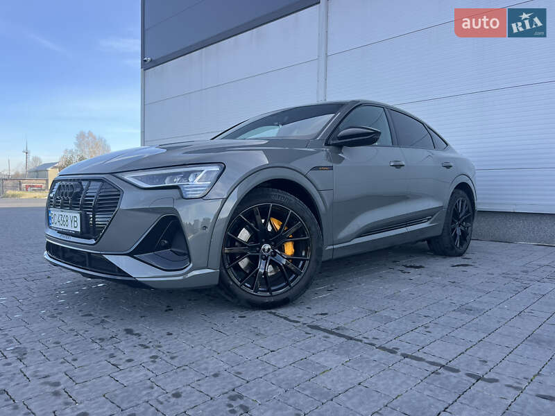 Audi E-tron (2022)