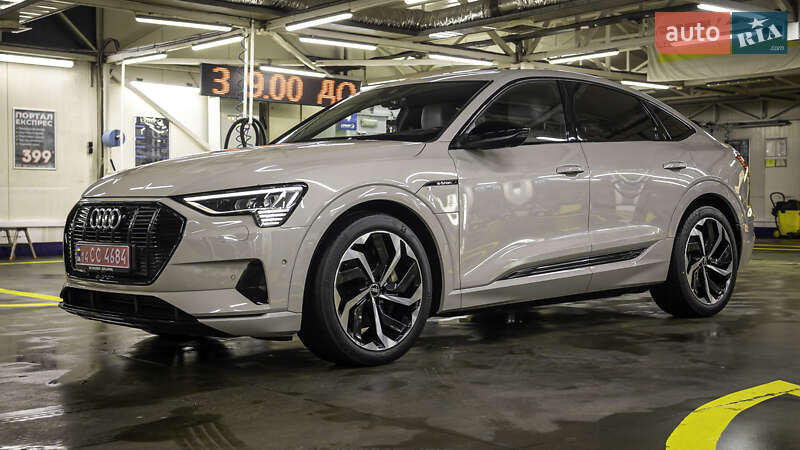 Audi E-tron sportback (2021)