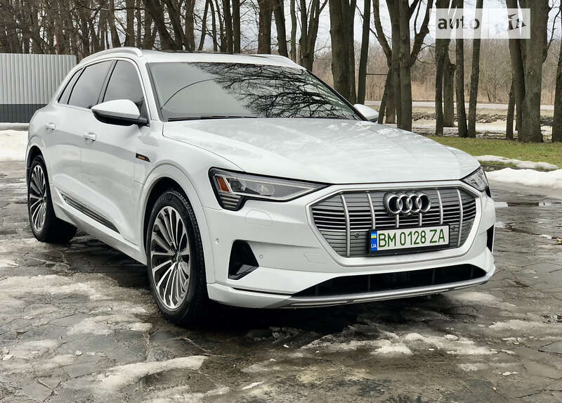 Audi E-tron (2019)