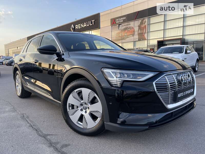 Audi E-tron (2020)