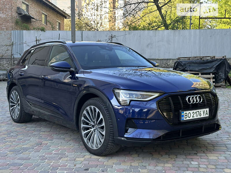 Audi E-tron (2020)