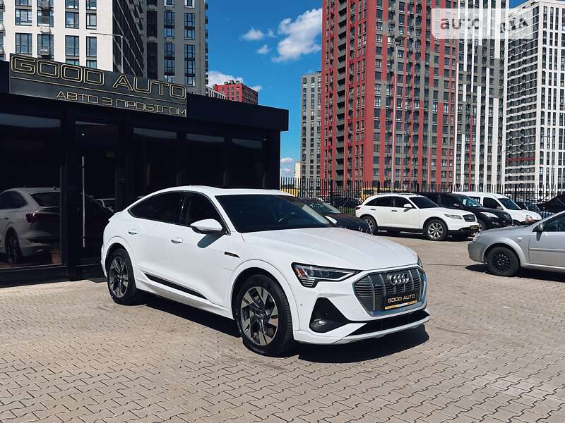 Audi E-tron (2020)