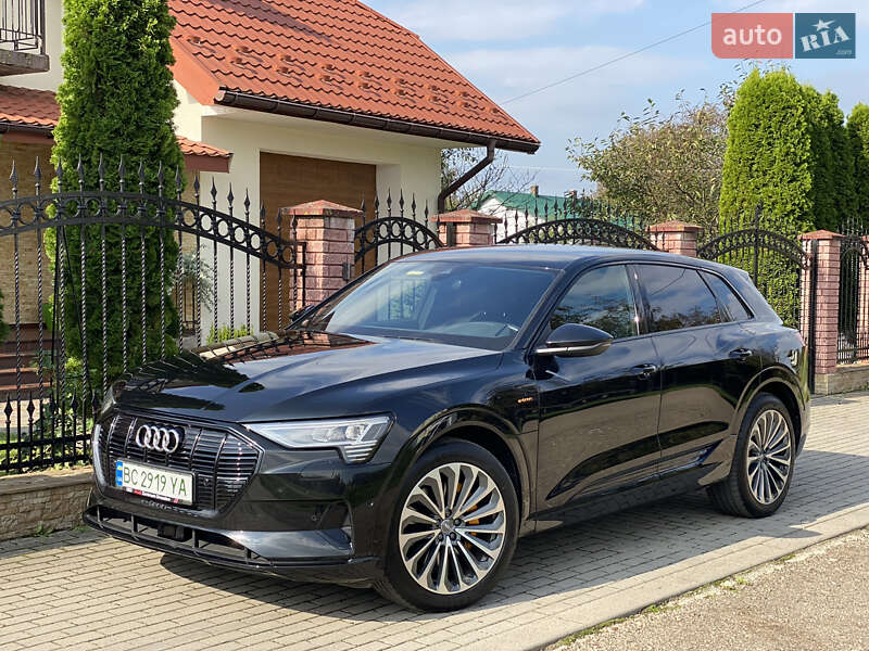 Audi E-tron (2019)