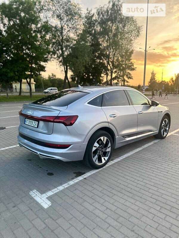 Audi E-tron (2022)