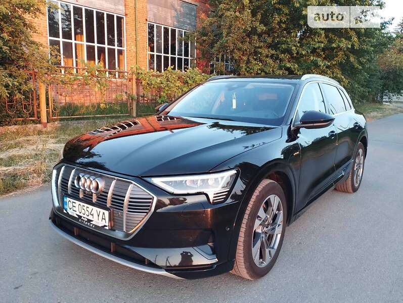 Audi E-tron (2019)