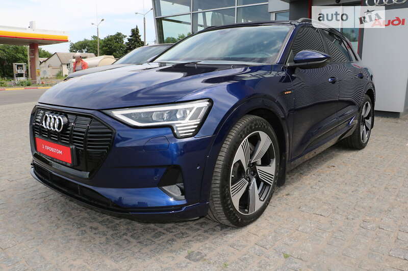 Audi E-tron (2020)