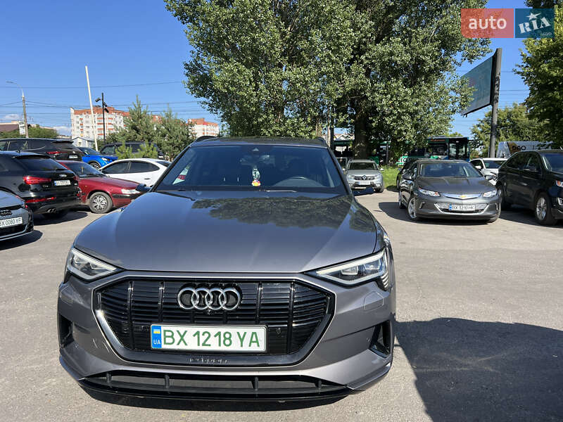 Audi E-tron (2019)