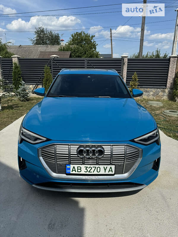 Audi E-tron (2019)