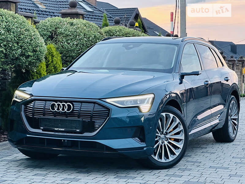 Audi E-tron (2019)