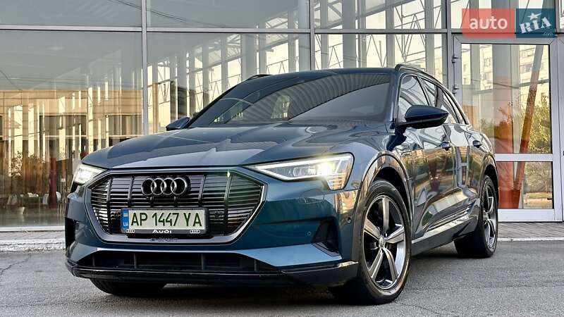 Audi E-tron (2019)