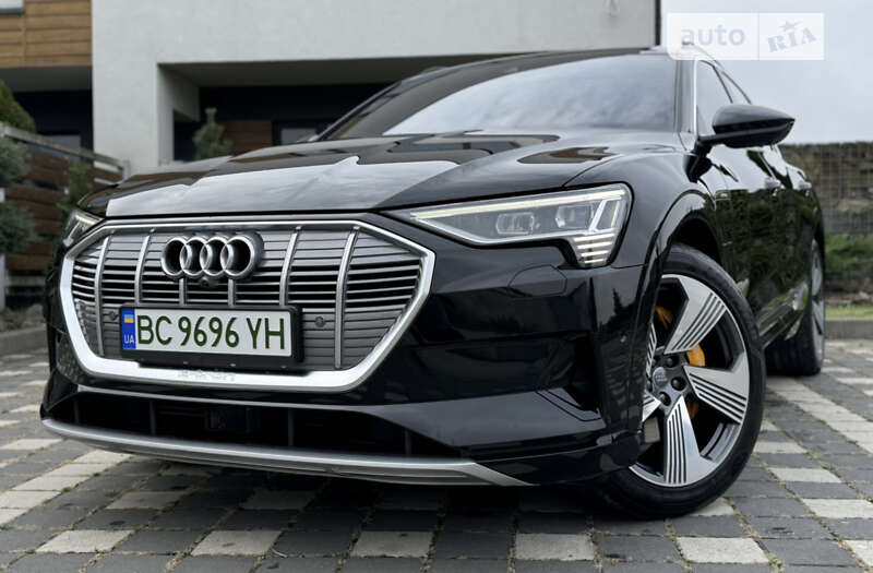 Audi E-tron (2018)