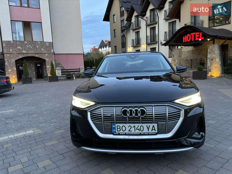 Audi E-tron (2021)
