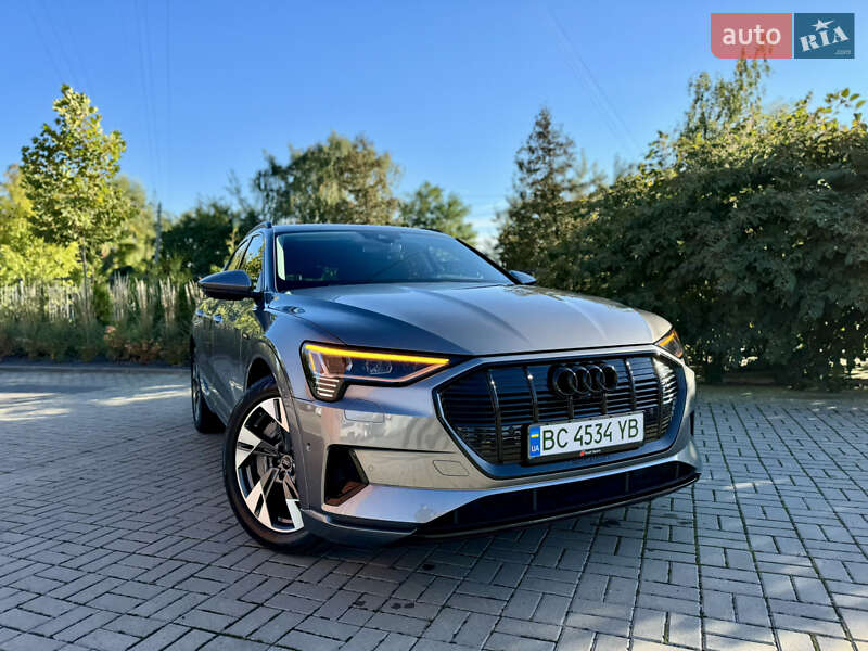 Audi E-tron (2020)