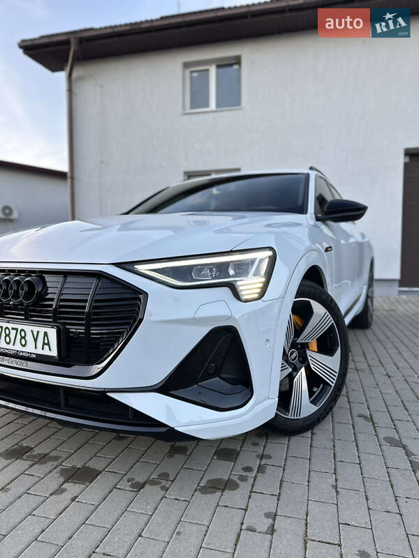 Audi E-tron (2021)
