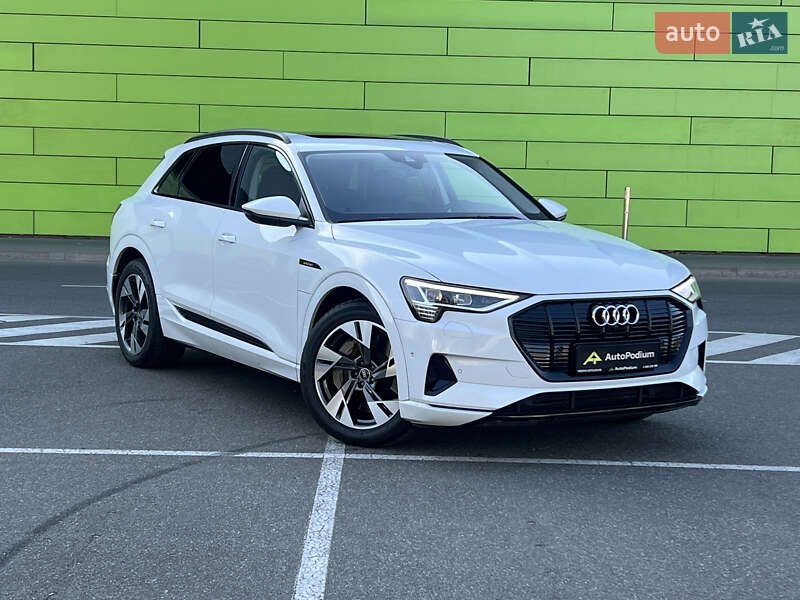 Audi E-tron (2021)