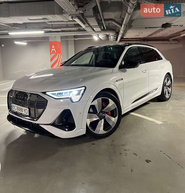 Audi E-tron (2020)