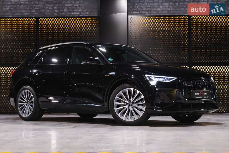 Audi E-tron (2021)