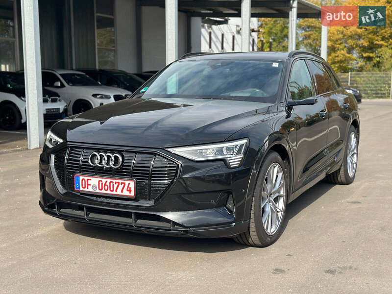 Audi E-tron (2020)