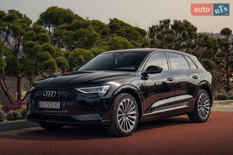 Audi E-tron (2019)
