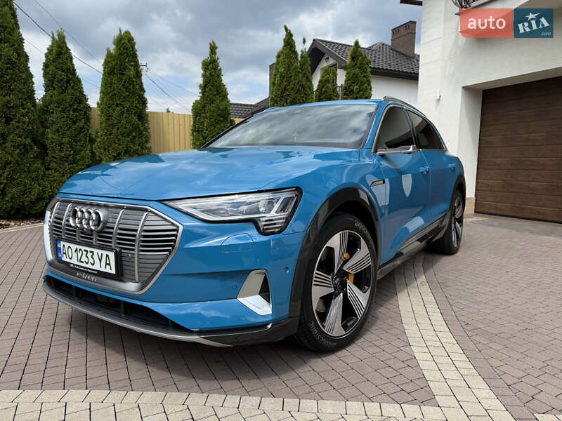 Audi E-tron (2019)