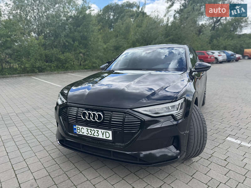 Audi E-tron (2020)