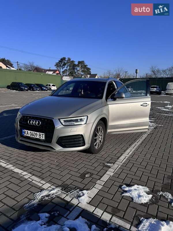 Audi Q3 (2016)