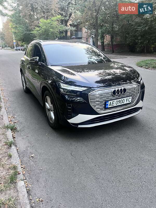 Audi Q4 e-tron (2022)
