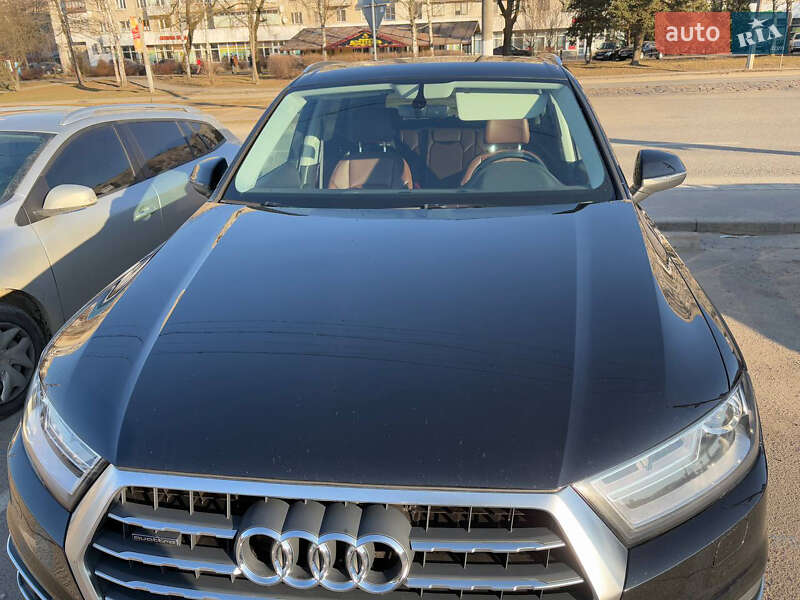 Audi Q7 (2017)
