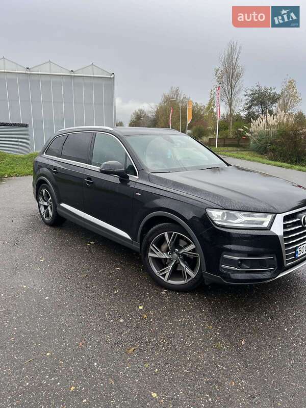 Audi Q7 (2017)