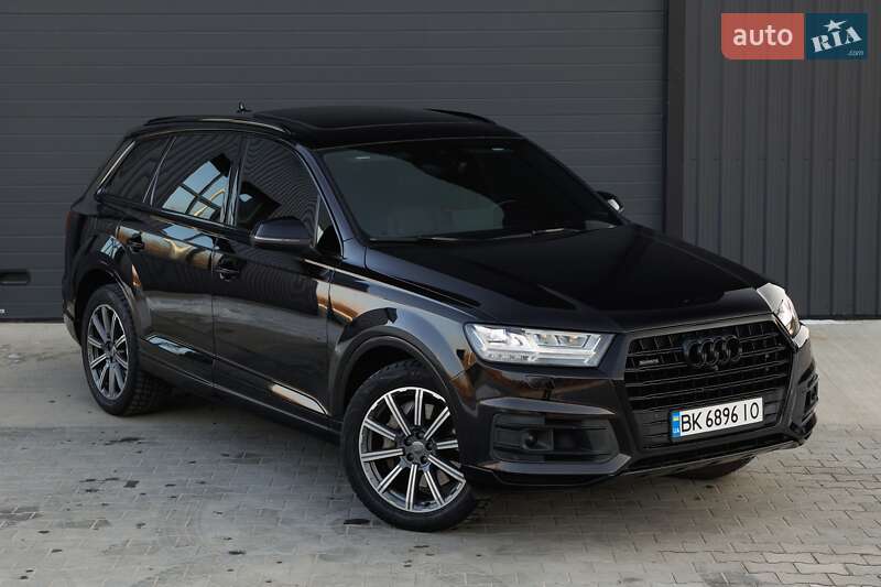 Audi Q7 (2017)