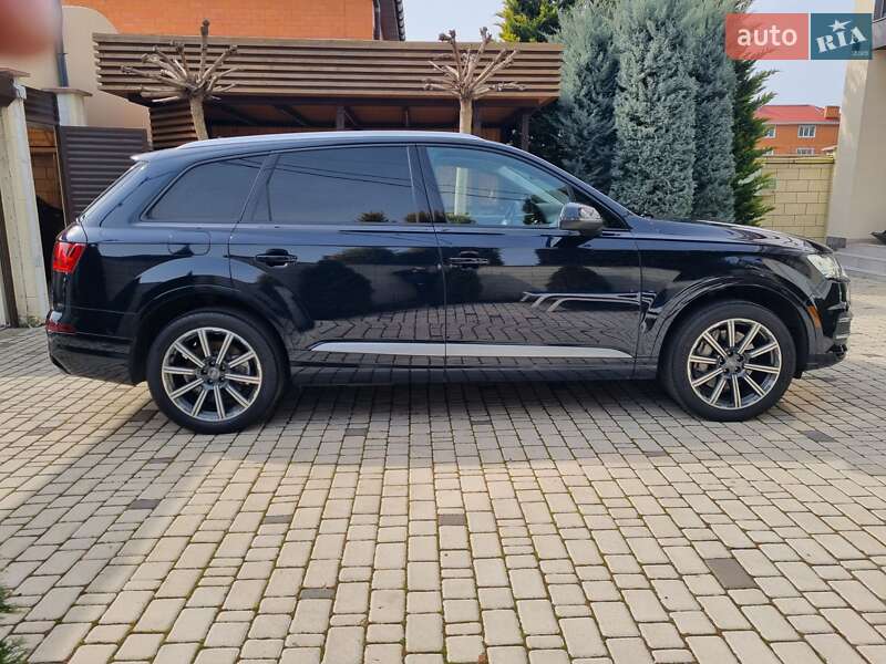 Audi Q7 (2016)