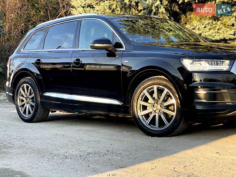 Audi Q7 (2017)