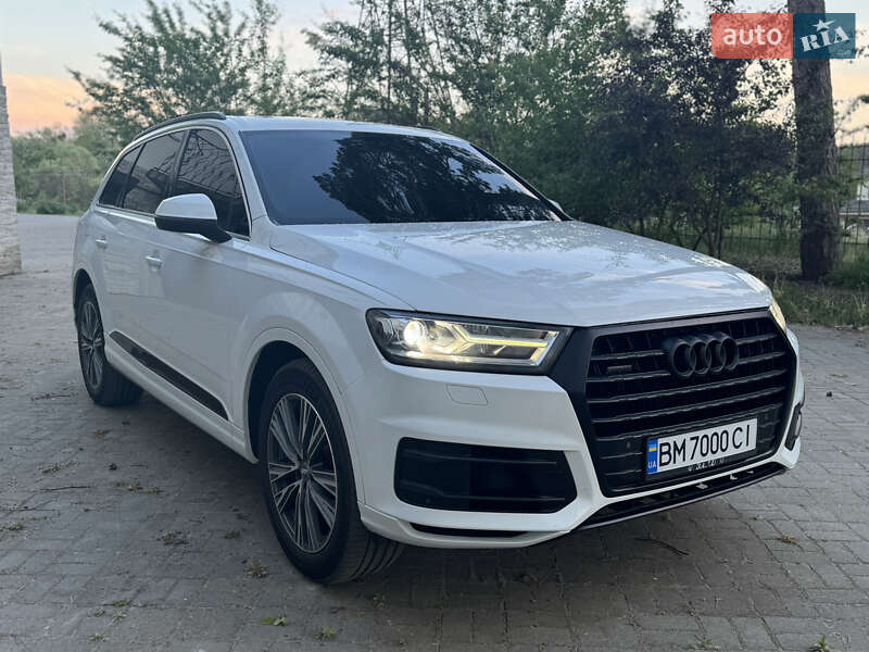 Audi Q7 (2017)