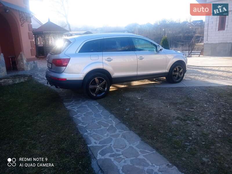 Audi Q7 (2012)