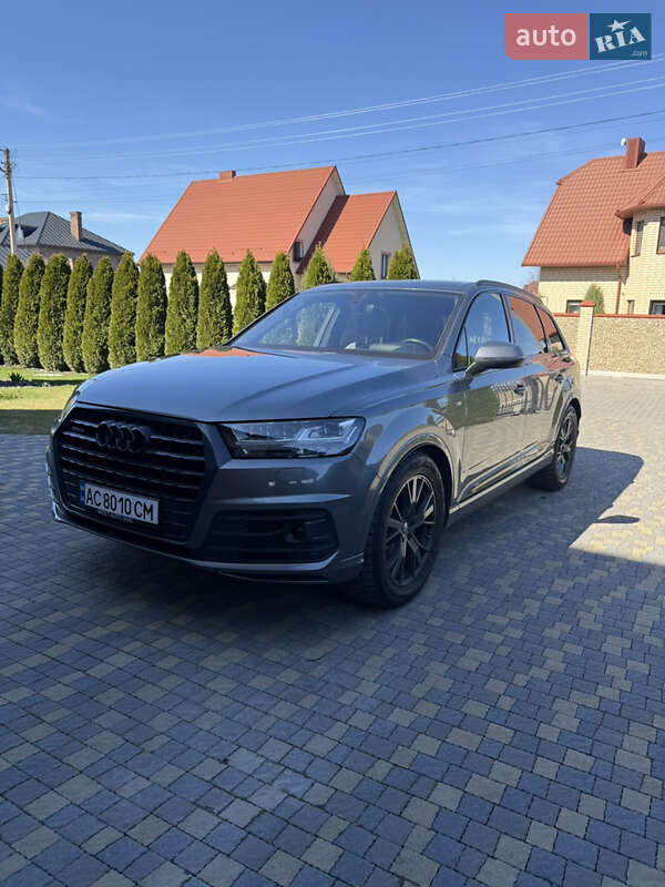 Audi Q7 (2017)