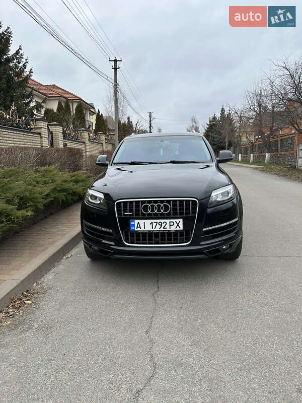 Audi Q7 (2013)