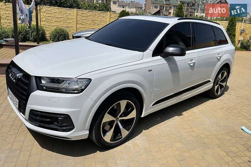 Audi Q7 (2016)