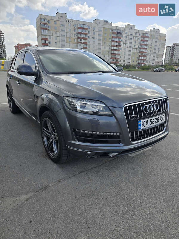 Audi Q7 (2011)