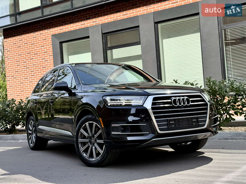 Audi Q7 (2017)