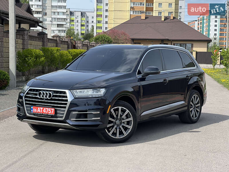 Audi Q7 (2017)