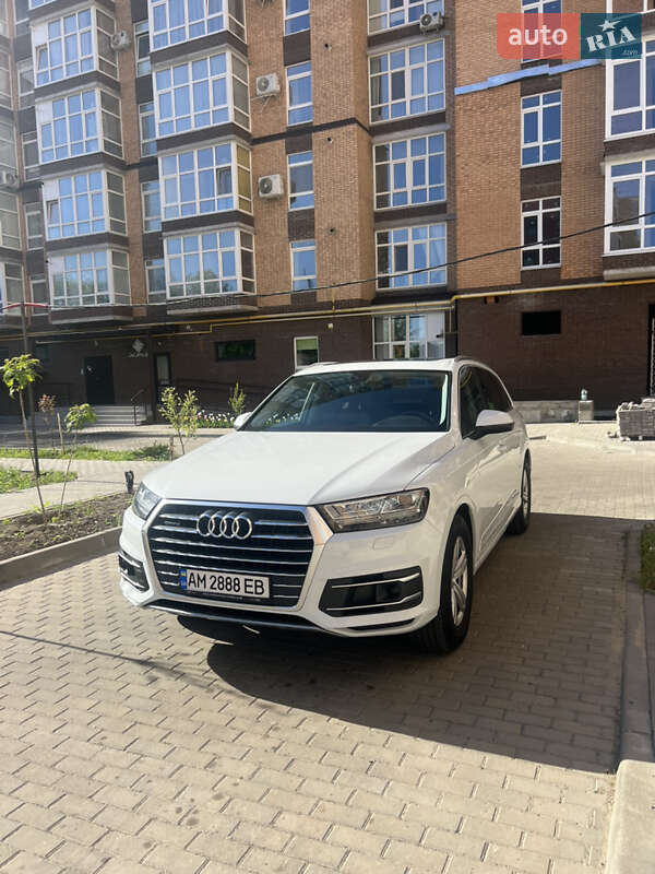 Audi Q7 (2016)