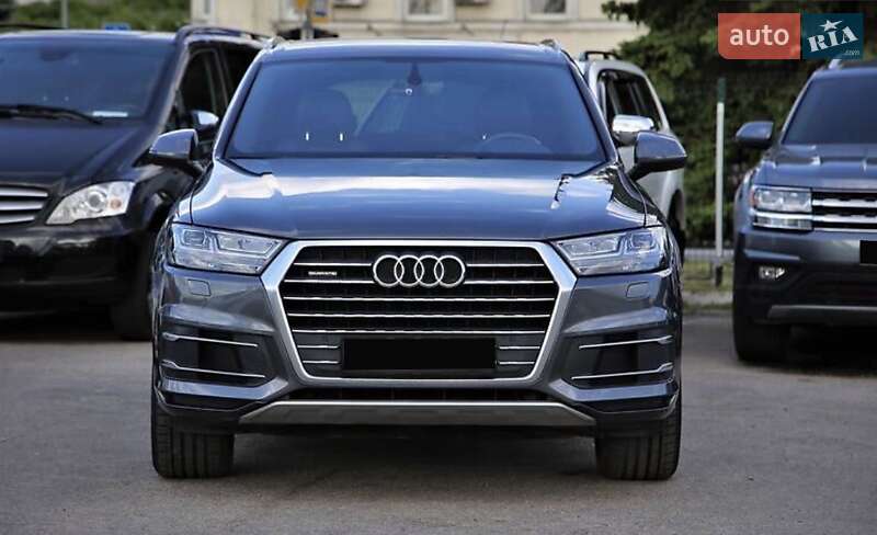 Audi Q7 (2017)